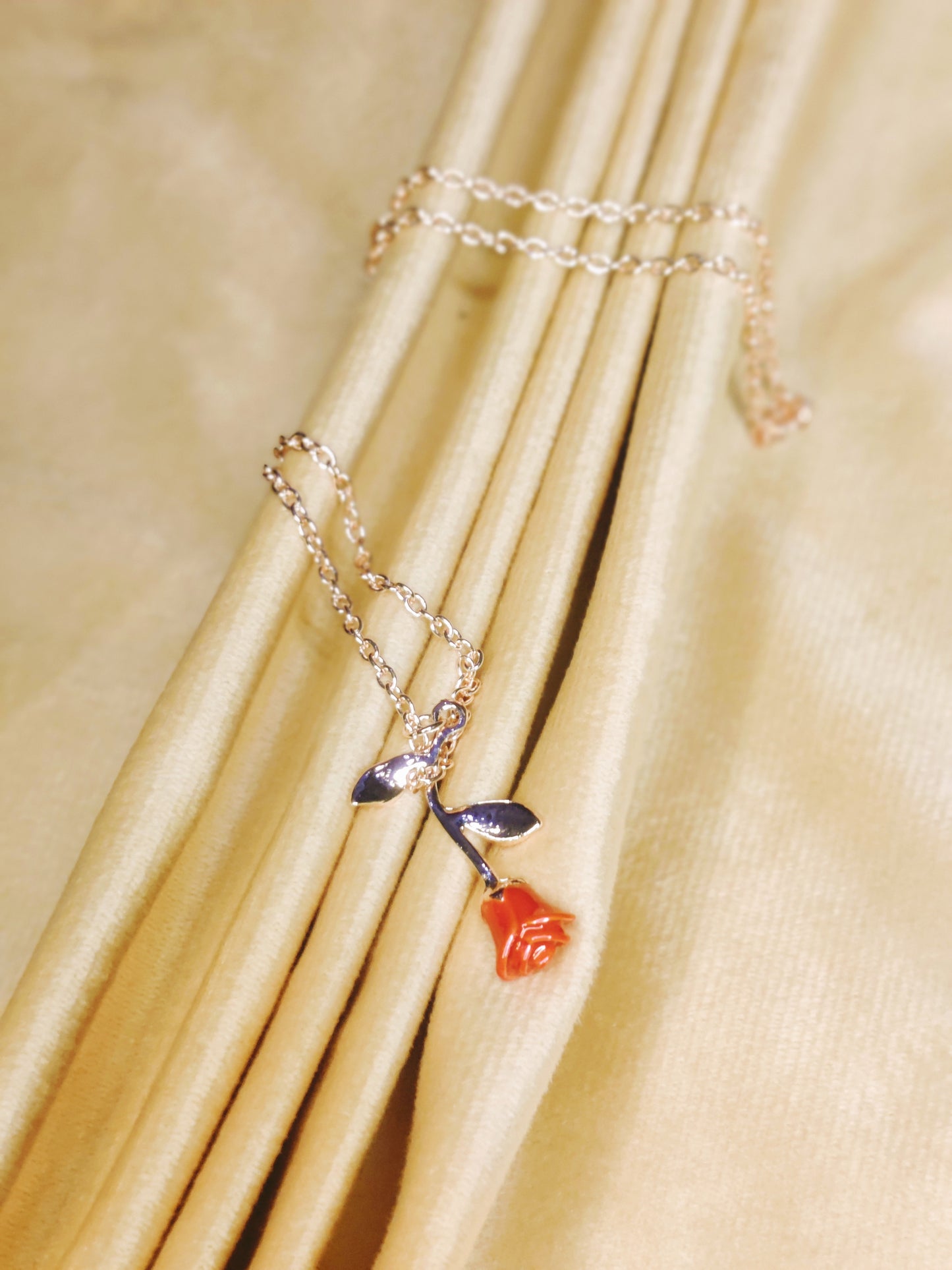 Rose pendant