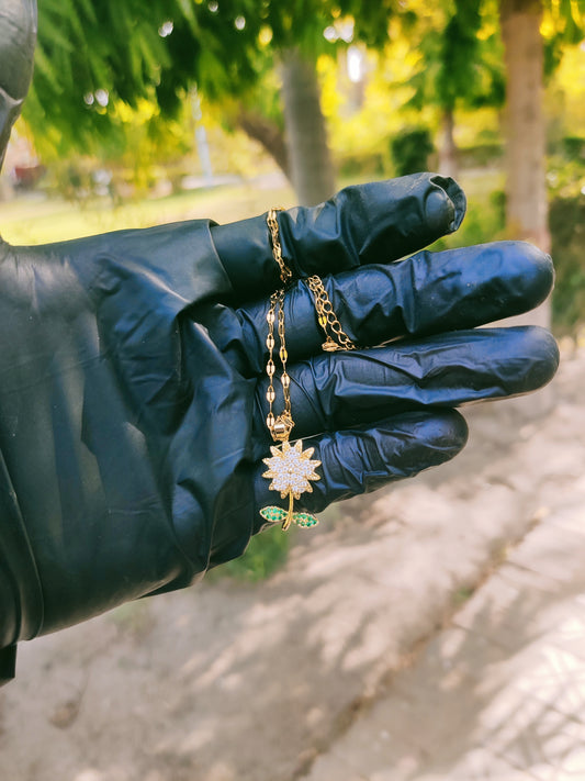 Golden Bloom Sunflower Pendant Necklace