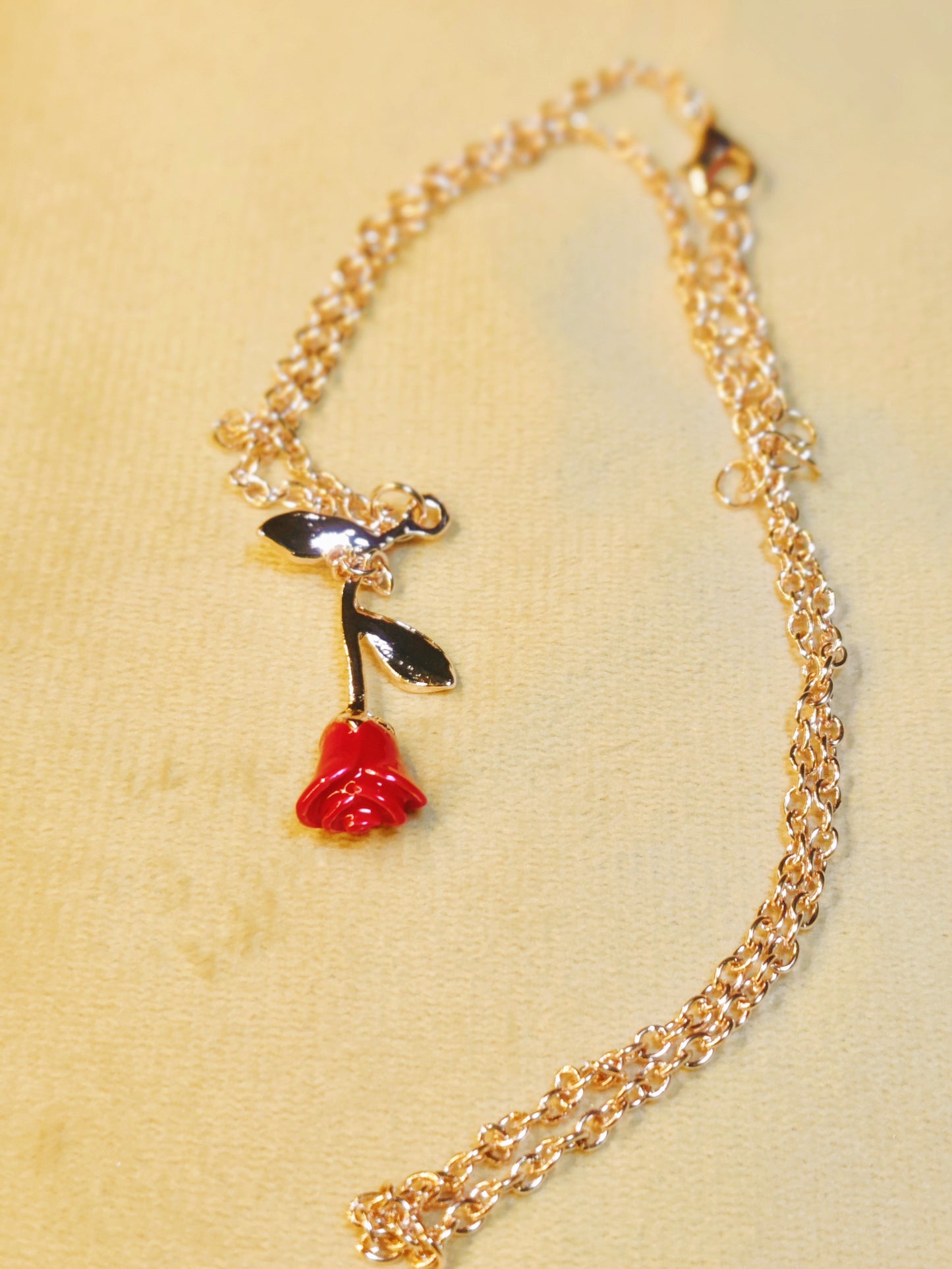 Rose pendant