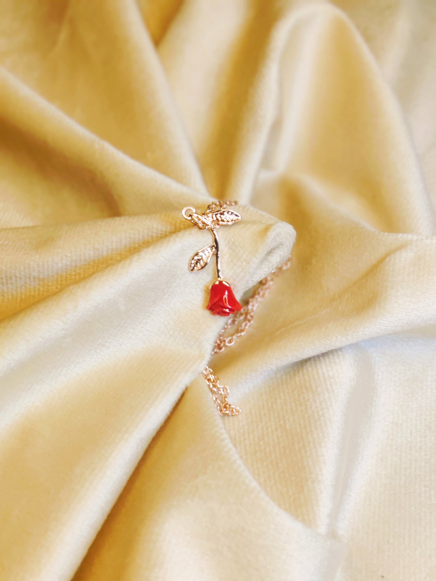 Rose pendant